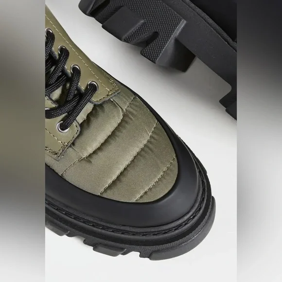 Genni Olive green color boot Size 41